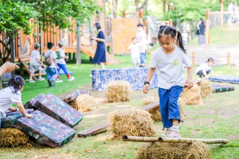  提升幼儿园户外活动质量的探索与实践(图1)