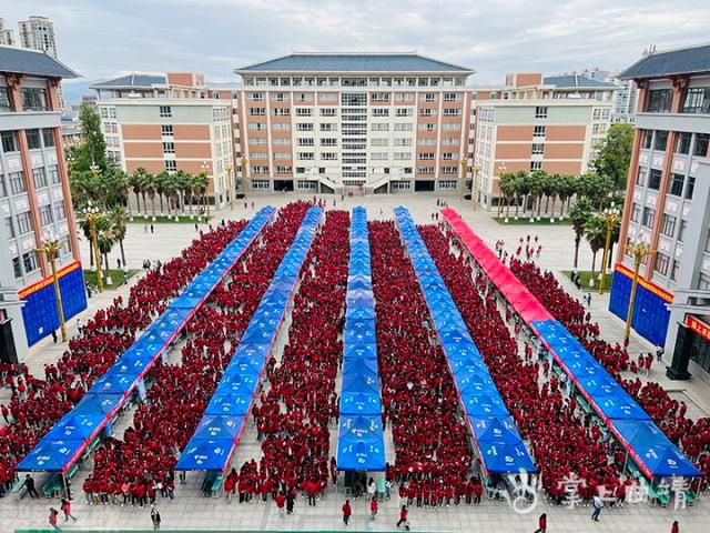  云南工业技师学院举办2023年秋季顶岗实习学生校园招聘双选会(图1)