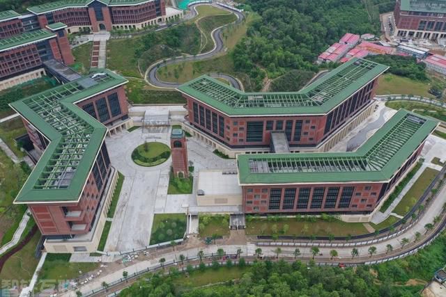  智慧校园：数字化时代的教育变革(图2)