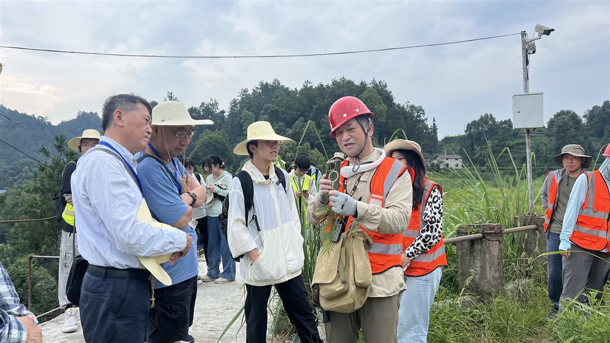  野外实践教学督导工作：提升教学质量，培养学生兴趣(图2)